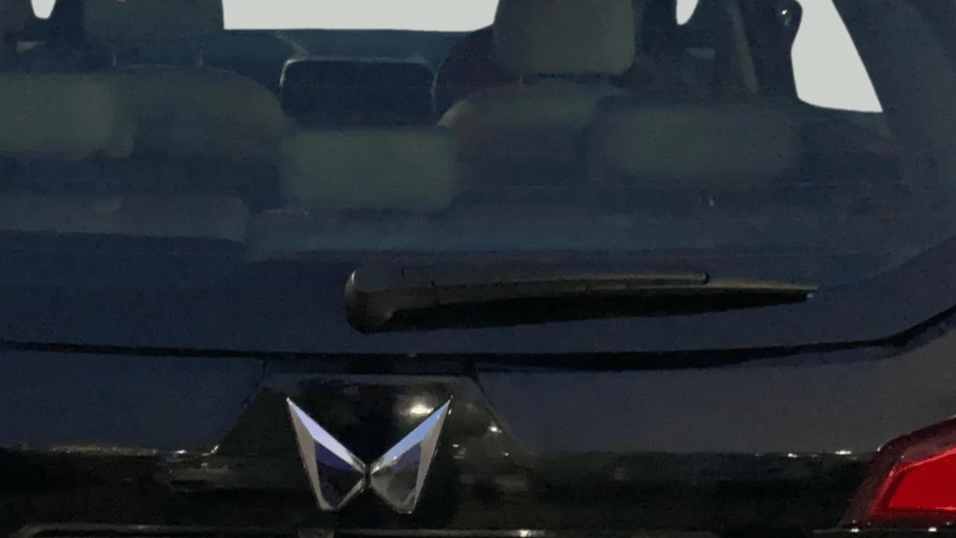 2024 Mahindra XUV300 W8 (O) 1.2 PETROL, Petrol, Manual, 31,207 km, Rear Wiper