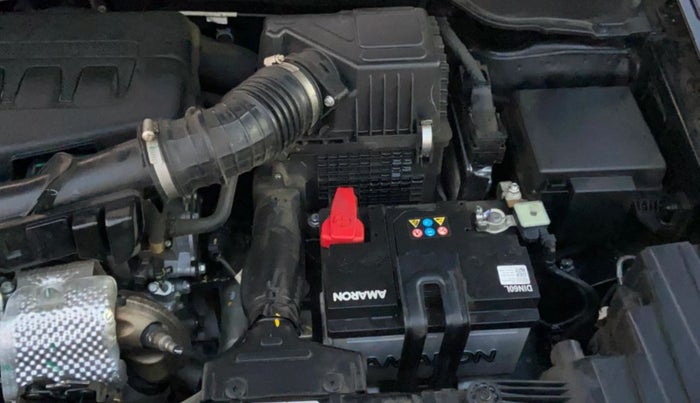 2024 Mahindra XUV300 W8 (O) 1.2 PETROL, Petrol, Manual, 31,207 km, Engine View - Left