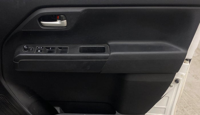 2020 Maruti New Wagon-R ZXI 1.2 AMT, Petrol, Automatic, 38,427 km, Driver Side Door Panels Control