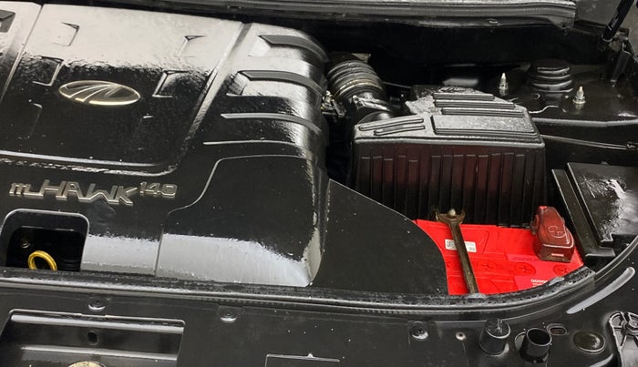 2017 Mahindra XUV500 W10 AT, Diesel, Automatic, 1,11,323 km, Engine View - Left