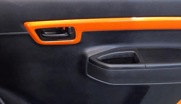 2020 Maruti S PRESSO VXI+, Petrol, Manual, 14,162 km, Driver Side Door Panels Control