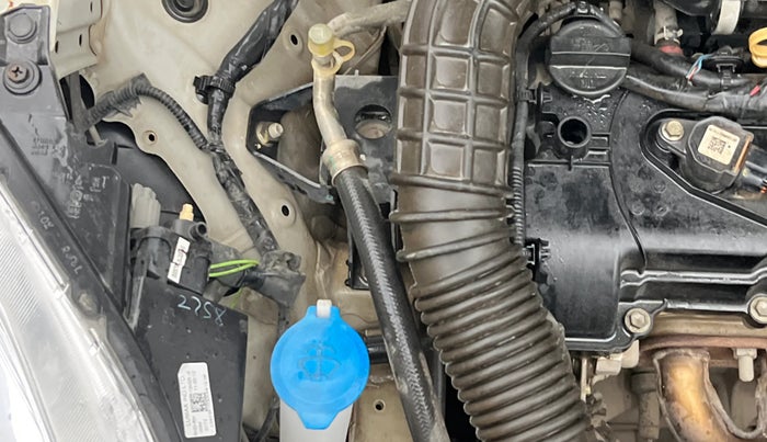 2017 Maruti Dzire LXI, CNG, Manual, 92,693 km, Engine View - Right