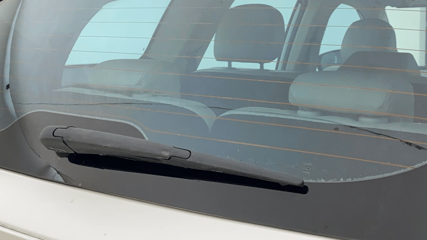 2022 Mahindra XUV700 AX 7 LUXURY P AT 7 STR, Petrol, Automatic, 63,719 km, Rear Wiper