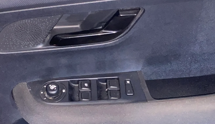 2024 Tata ALTROZ RACER R1, Petrol, Manual, 5,588 km, Driver Side Door Panels Control