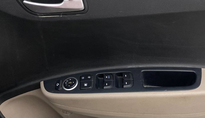 2015 Hyundai Grand i10 SPORTZ 1.2 KAPPA VTVT, Petrol, Manual, 40,594 km, Driver Side Door Panels Control