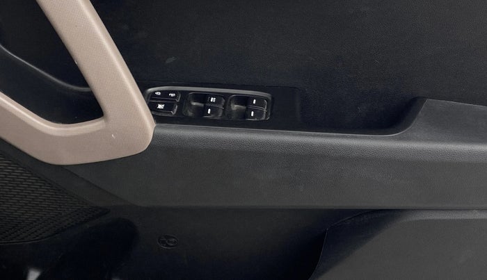 2018 Hyundai Creta SX AT 1.6 PETROL, Petrol, Automatic, 60,704 km, Driver Side Door Panels Control