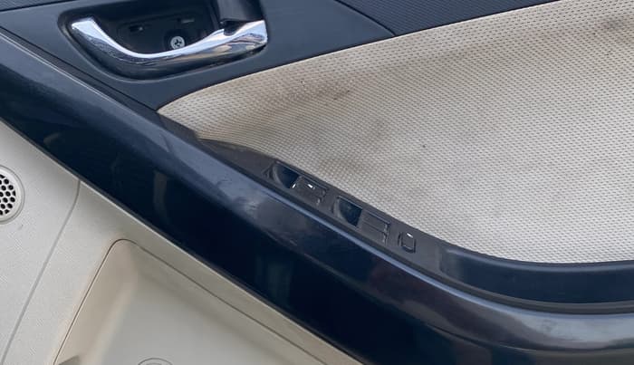 2021 Tata NEXON XZ PLUS PETROL SUNROOF, Petrol, Manual, 1,39,803 km, Driver Side Door Panels Control