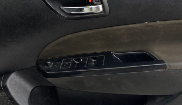 2015 Maruti Swift VDI, Diesel, Manual, 1,08,906 km, Driver Side Door Panels Control