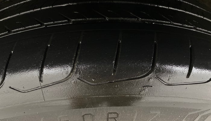 2019 MG HECTOR SHARP 2.0 DIESEL, Diesel, Manual, 1,22,590 km, Left Front Tyre Tread