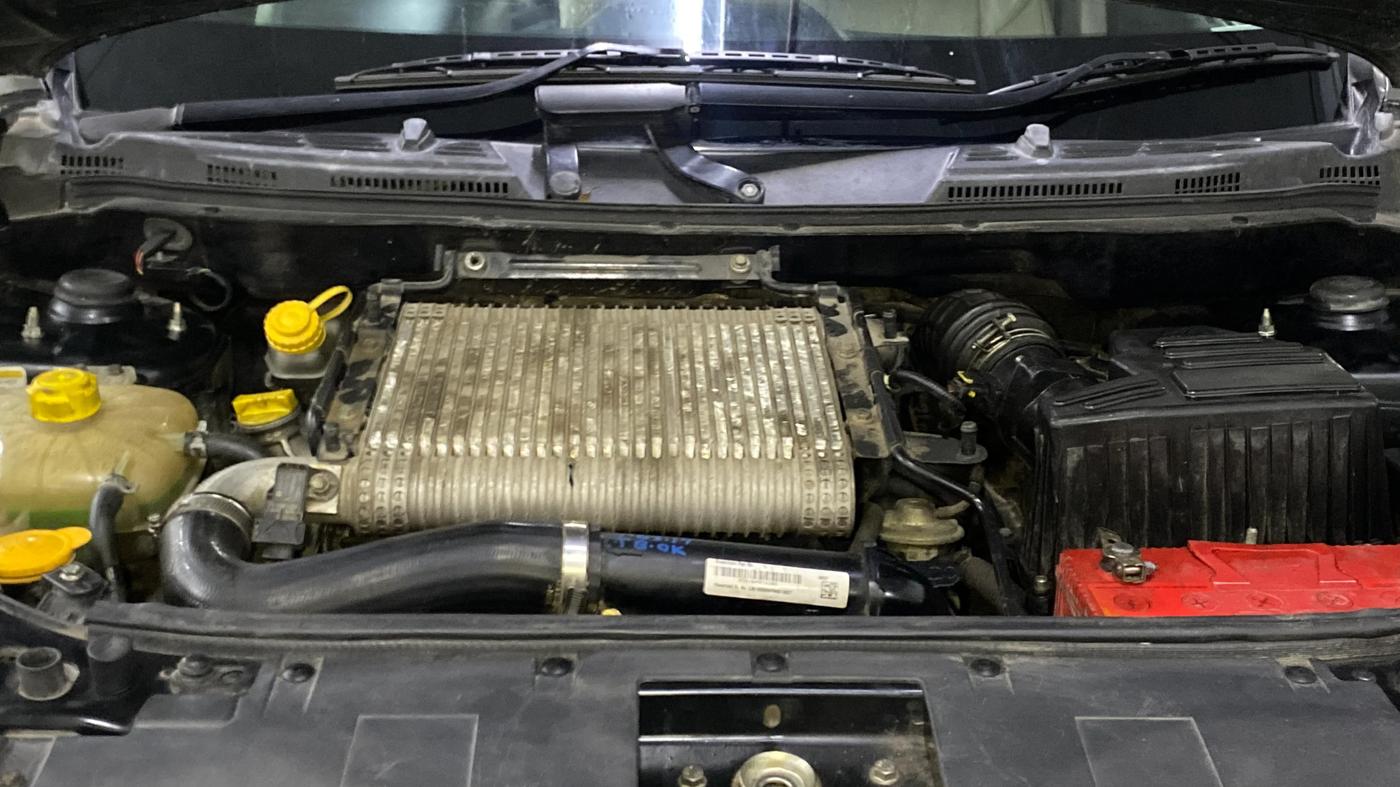 2017 Mahindra XUV500 W9 AT, Diesel, Automatic, 86,602 km, Engine View