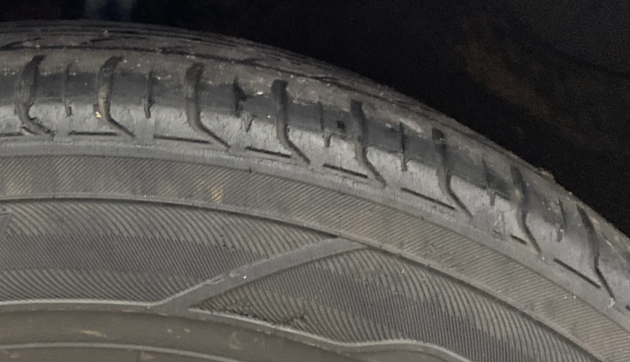 2017 Hyundai Grand i10 SPORTZ 1.2 KAPPA VTVT, Petrol, Manual, 53,936 km, Left Rear Tyre Tread