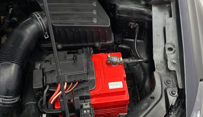 2017 Volkswagen Vento 1.2 TSI HIGHLINE PLUS AT, Petrol, Automatic, 92,325 km, Engine View - Left