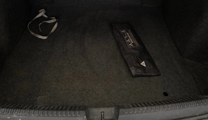 2017 Volkswagen Vento 1.2 TSI HIGHLINE PLUS AT, Petrol, Automatic, 92,325 km, Boot Inside