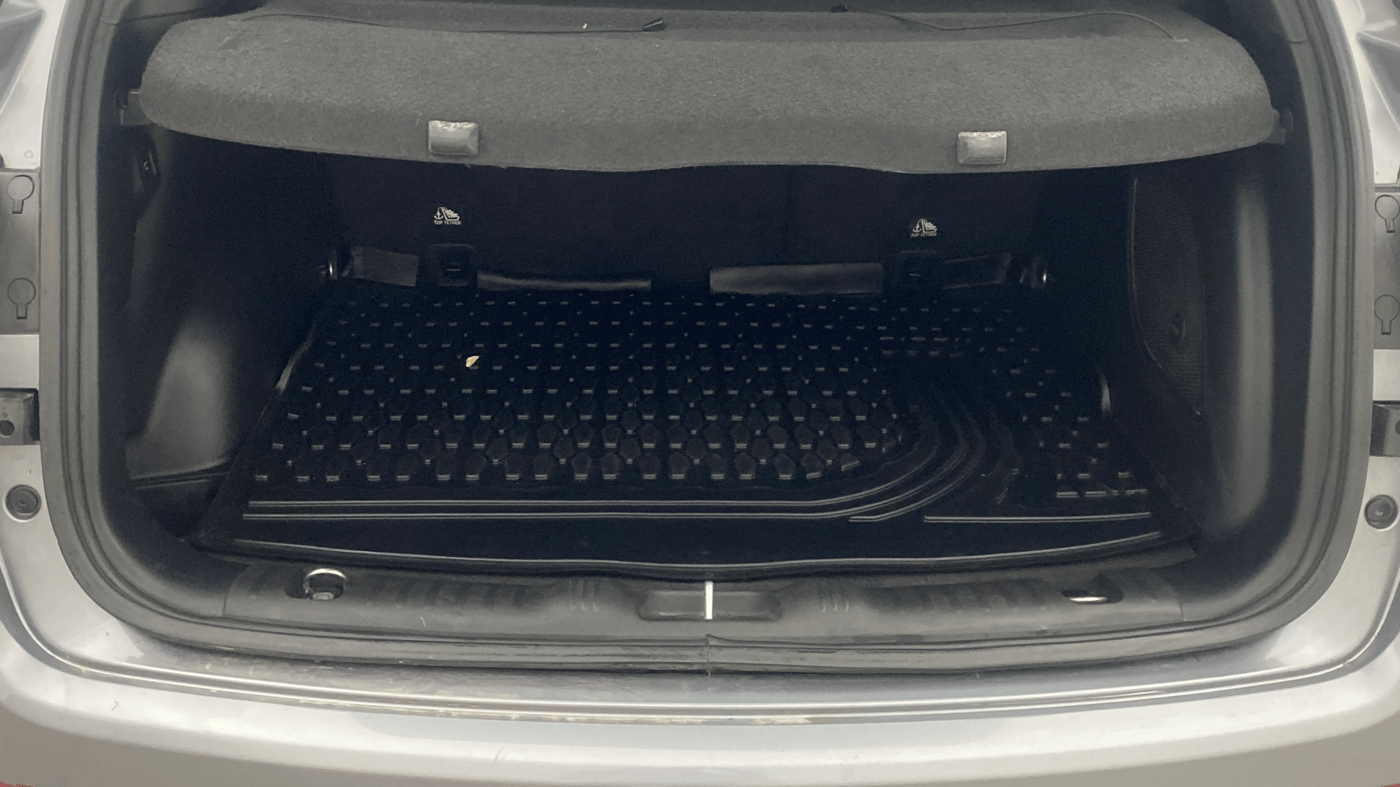 2021 Jeep Compass MODEL S (O) DIESEL 4X4 AT, Diesel, Automatic, 1,04,570 km, Boot Inside