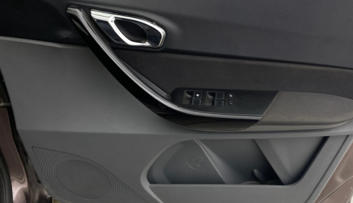 2017 Tata TIGOR XZ (O) PETROL, Petrol, Manual, 72,438 km, Driver Side Door Panels Control