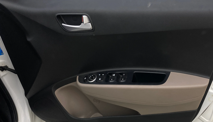 2019 Hyundai Grand i10 ASTA 1.2 KAPPA VTVT, Petrol, Manual, 55,648 km, Driver Side Door Panels Control
