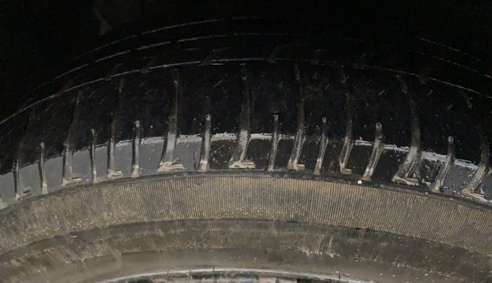 2015 Hyundai Creta S 1.6 PETROL, Petrol, Manual, 74,401 km, Left Front Tyre Tread