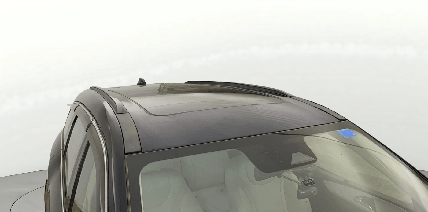 2022 Mahindra XUV700 AX 7 P AT 7 STR, Petrol, Automatic, 53,385 km, Moonroof/ Sunroof