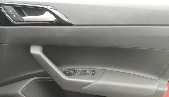 2025 Volkswagen VIRTUS GT Line 1.0L TSI AT, Petrol, Automatic, 5,719 km, Driver Side Door Panels Control
