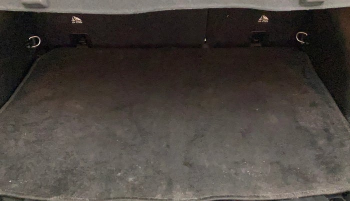 2019 Jeep Compass LIMITED PLUS PETROL AT, Petrol, Automatic, 55,056 km, Boot Inside