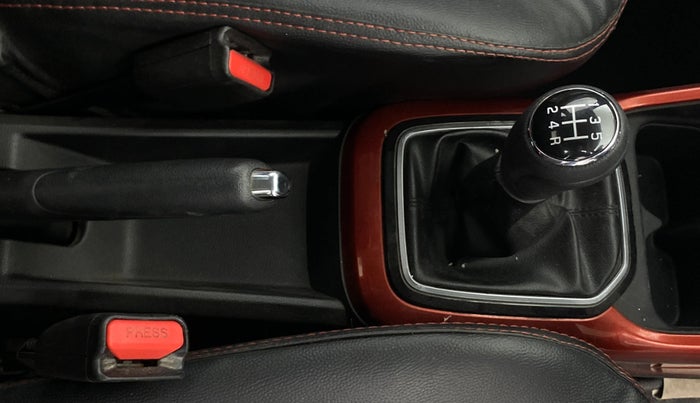 2018 Maruti IGNIS ALPHA 1.2, Petrol, Manual, 48,602 km, Gear Lever