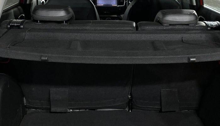 2022 Hyundai VENUE SX 1.5 CRDI DUAL TONE, Diesel, Manual, 84,540 km, Boot Inside