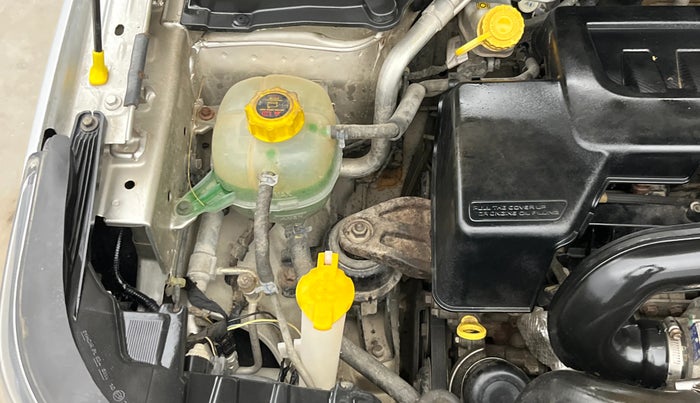 2020 Mahindra XUV300 W6 1.5 DIESEL, Diesel, Manual, 50,032 km, Engine View - Right