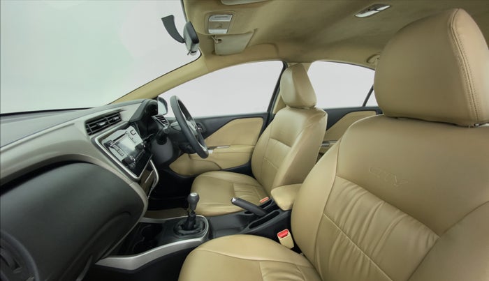 2017 Honda City V MT PETROL, Petrol, Manual, 39,861 km, Right Side Front Door Cabin