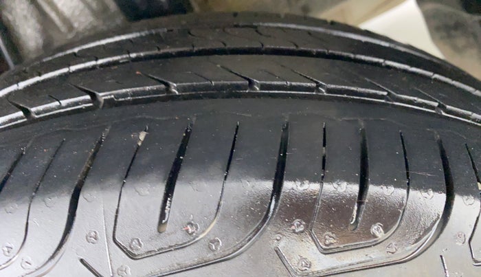 2017 Honda City V MT PETROL, Petrol, Manual, 39,861 km, Left Rear Tyre Tread