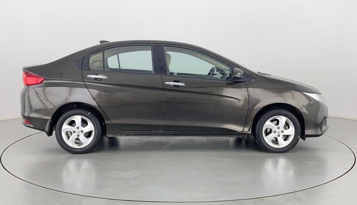 2017 Honda City V MT PETROL, Petrol, Manual, 39,861 km, Right Side View