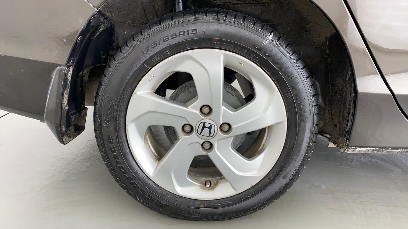 2017 Honda City V MT PETROL, Petrol, Manual, 39,861 km, Right Rear Wheel