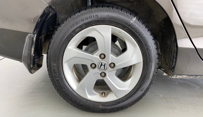 2017 Honda City V MT PETROL, Petrol, Manual, 39,861 km, Right Rear Wheel