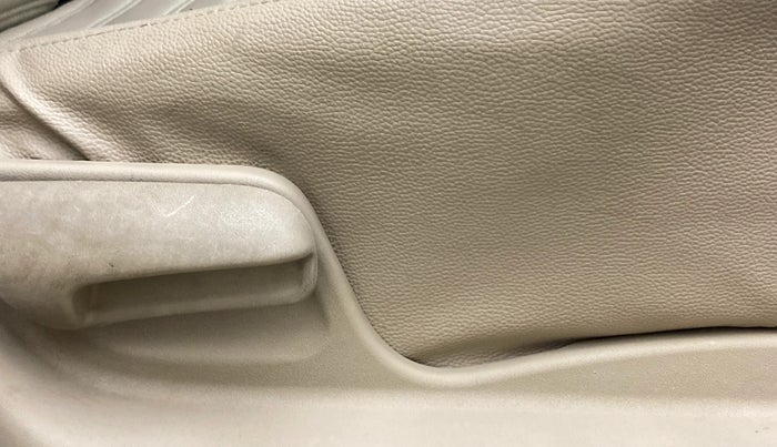 2018 Maruti Ertiga VDI SHVS, Diesel, Manual, 59,405 km, Driver Side Adjustment Panel