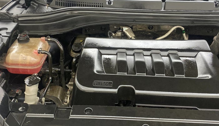 2022 Mahindra XUV700 AX 7 D AT AWD 7 STR, Diesel, Automatic, 1,18,927 km, Engine View - Right