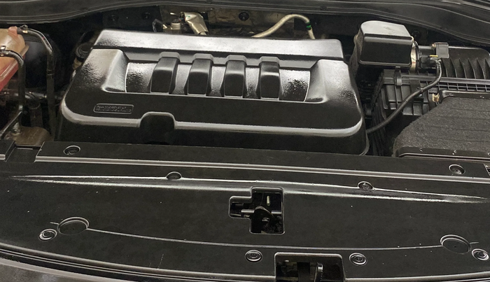 2022 Mahindra XUV700 AX 7 D AT AWD 7 STR, Diesel, Automatic, 1,18,927 km, Engine View