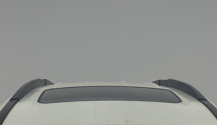 2015 Mahindra XUV500 W10 AWD, Diesel, Manual, 1,08,006 km, Moonroof/ Sunroof