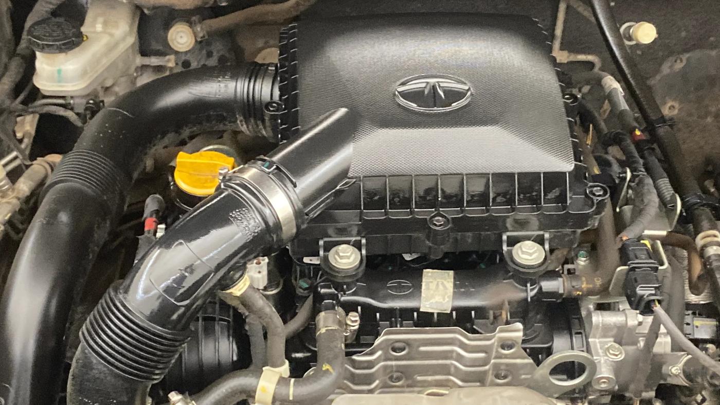 2023 Tata NEXON XZA PLUS LUXURY SUNROOF PETROL, Petrol, Automatic, 90,086 km, Engine View - Right