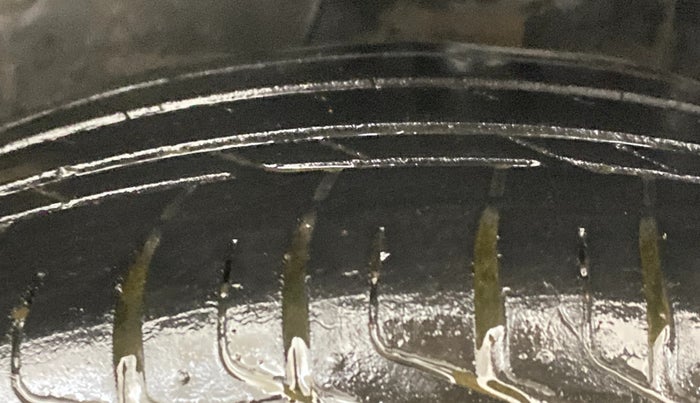 2023 Tata NEXON XZA PLUS LUXURY SUNROOF PETROL, Petrol, Automatic, 90,086 km, Left Rear Tyre Tread