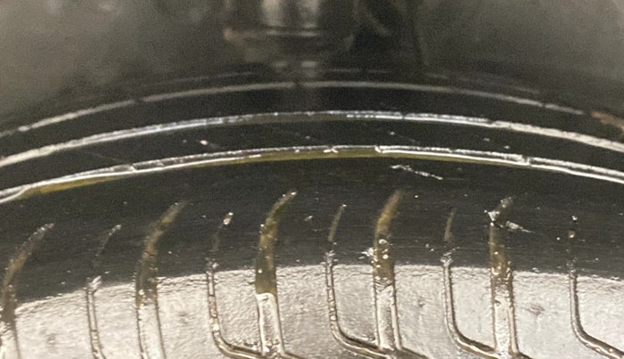 2023 Tata NEXON XZA PLUS LUXURY SUNROOF PETROL, Petrol, Automatic, 90,086 km, Right Rear Tyre Tread