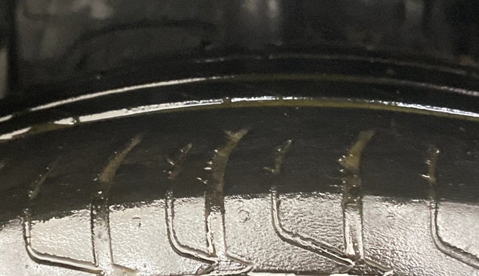 2023 Tata NEXON XZA PLUS LUXURY SUNROOF PETROL, Petrol, Automatic, 90,086 km, Right Front Tyre Tread