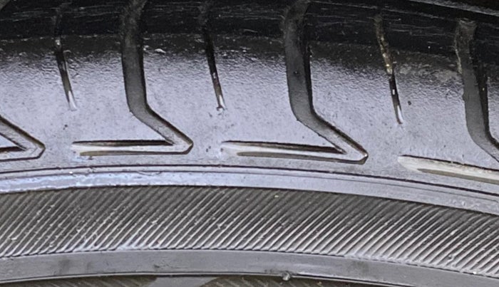 2016 Hyundai Creta SX PLUS 1.6 PETROL, Petrol, Manual, 72,266 km, Left Rear Tyre Tread