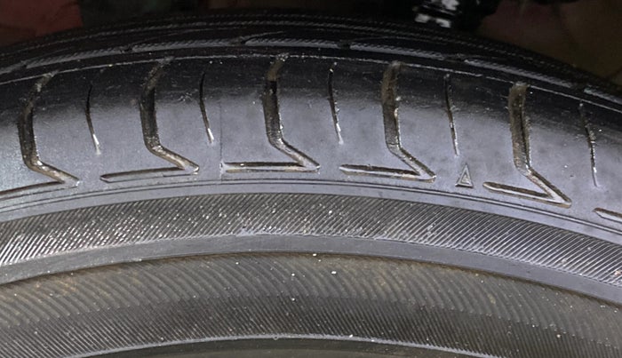 2016 Hyundai Creta SX PLUS 1.6 PETROL, Petrol, Manual, 72,266 km, Left Front Tyre Tread