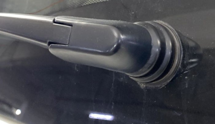 2022 Tata Safari XZA PLUS, Diesel, Automatic, 70,304 km, Rear Wiper