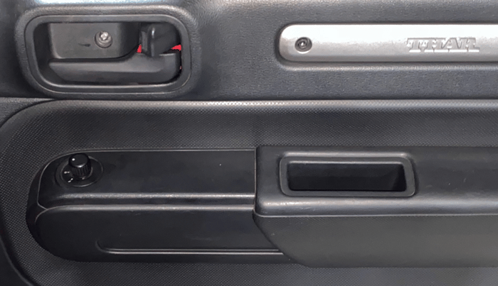 2023 Mahindra Thar LX PETROL HT 4WD AT, Petrol, Automatic, 8,873 km, Driver Side Door Panels Control