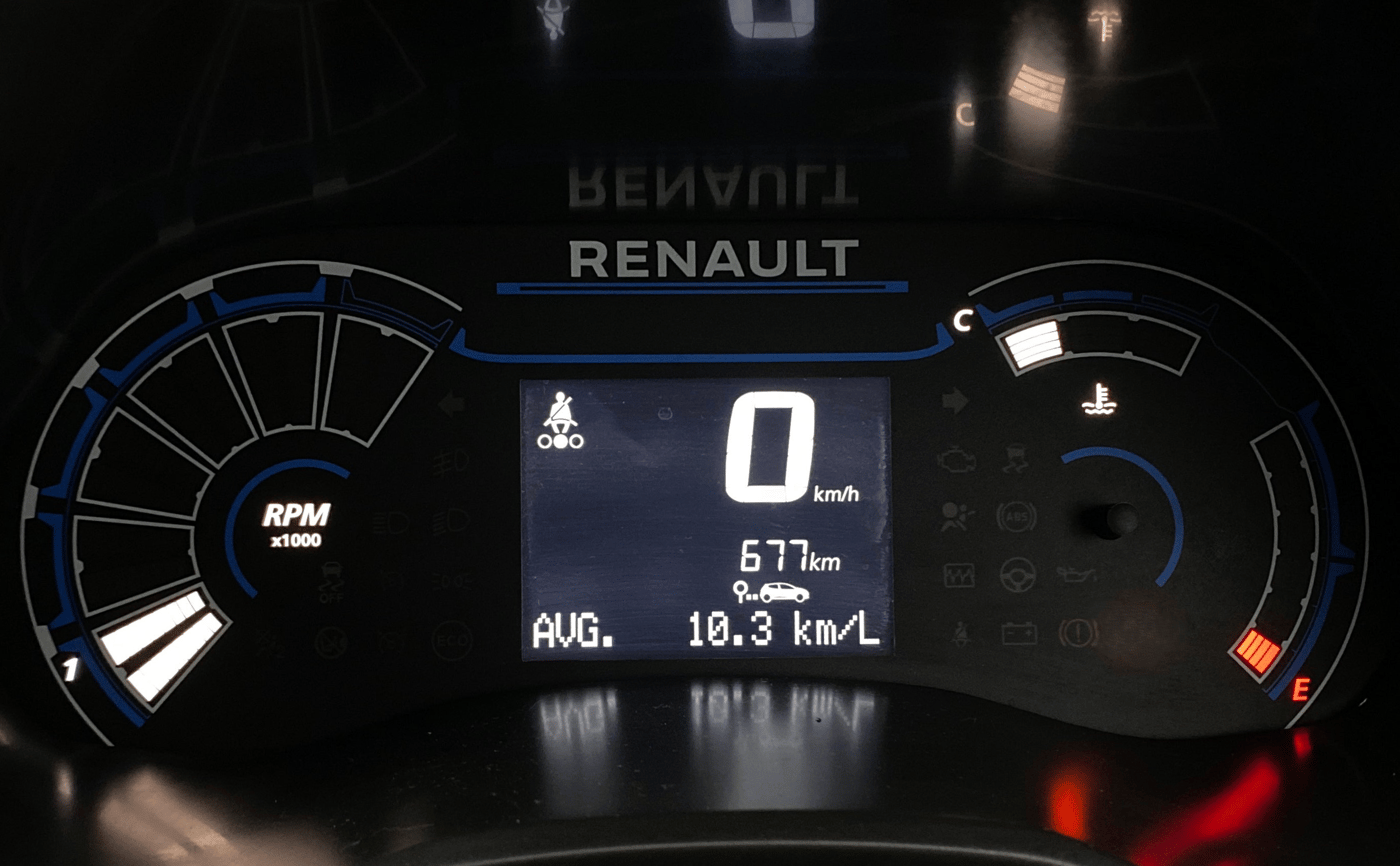 2024 Renault Kiger RXE MT, Petrol, Manual, 677 km, Odometer Image