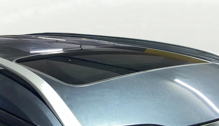 2022 KIA CARENS LUXURY PLUS 1.4 PETROL DCT 7 STR, Petrol, Automatic, 35,201 km, Moonroof/ Sunroof