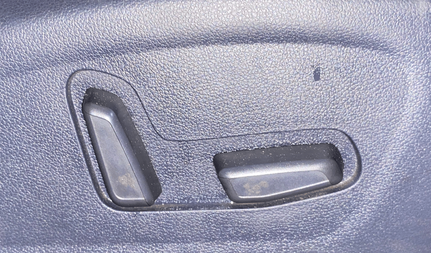 2024 Hyundai ALCAZAR Signature 6 STR 1.5 Diesel Automatic, Diesel, Automatic, 13,741 km, Driver Side Adjustment Panel