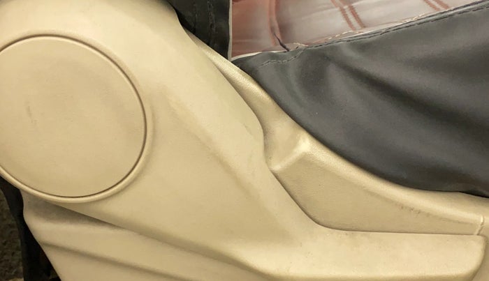 2020 Maruti Ertiga VXI CNG, CNG, Manual, 83,018 km, Driver Side Adjustment Panel