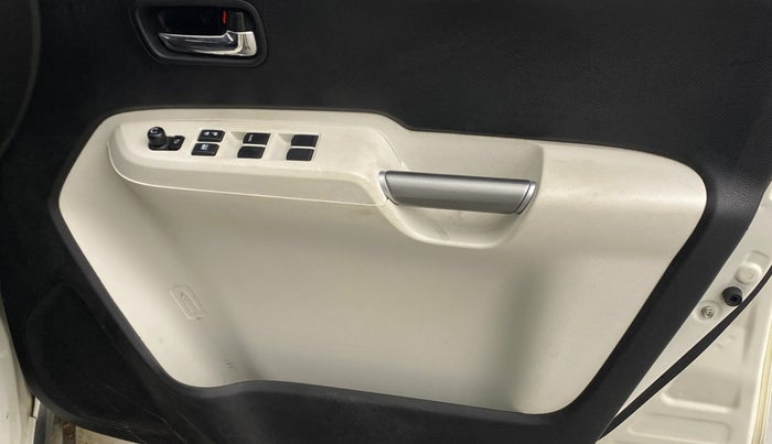 2020 Maruti IGNIS ZETA 1.2 AMT, Petrol, Automatic, 92,204 km, Driver Side Door Panels Control