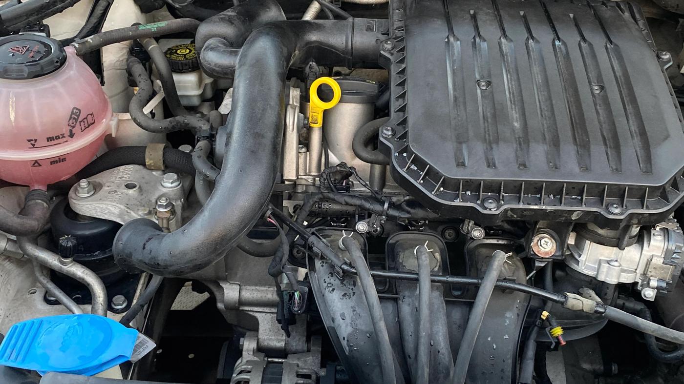 2019 Volkswagen Polo TRENDLINE 1.0L, CNG, Manual, 47,196 km, Engine View - Right